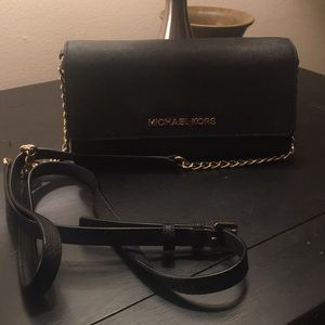 MK Jet Set Phone Leather Cross Body Bag